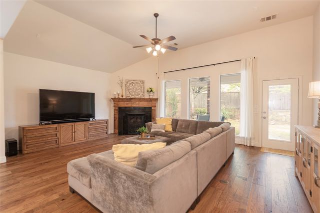 913 Canyon Wren Drive, Mckinney, TX 75071