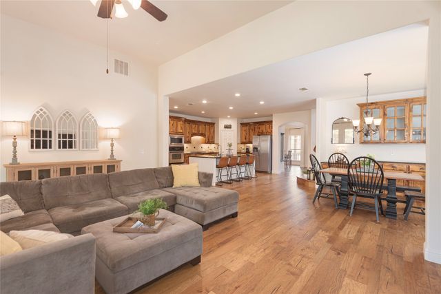 913 Canyon Wren Drive, Mckinney, TX 75071