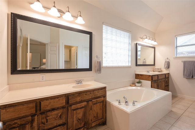 913 Canyon Wren Drive, Mckinney, TX 75071