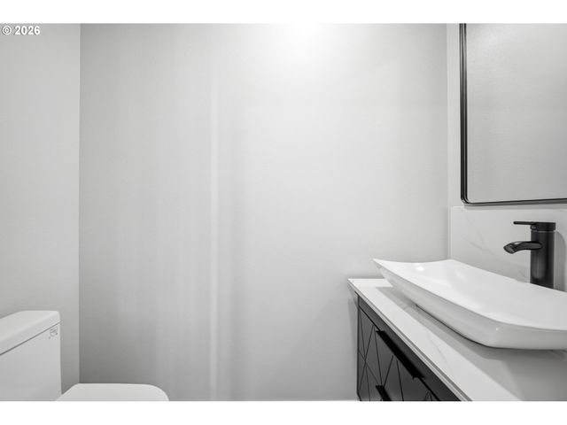 1925 Se SHERRETT St, Portland, OR 97202