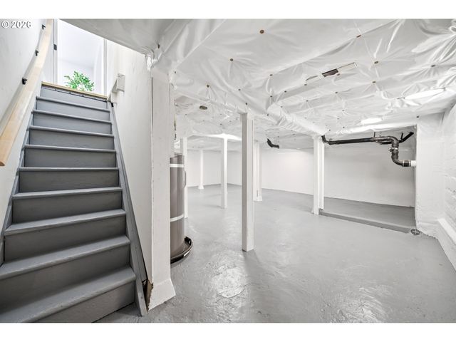 1925 Se SHERRETT St, Portland, OR 97202