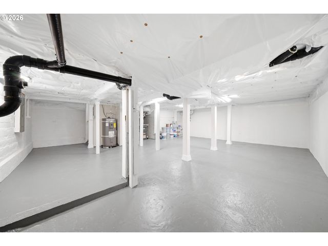 1925 Se SHERRETT St, Portland, OR 97202