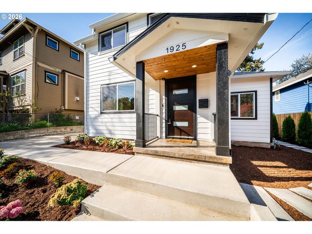 1925 Se SHERRETT St, Portland, OR 97202