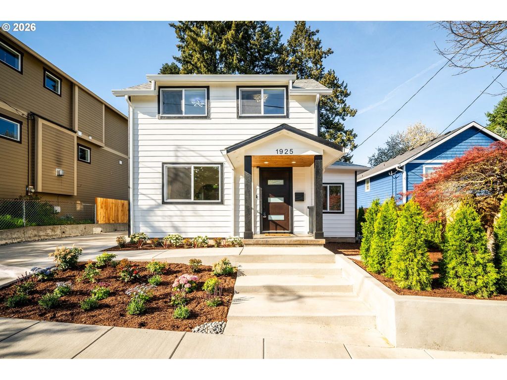 1925 Se SHERRETT St, Portland, OR 97202