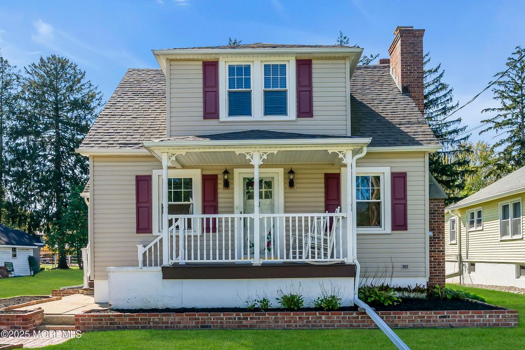 41 Academy Street, Farmingdale, NJ 07727