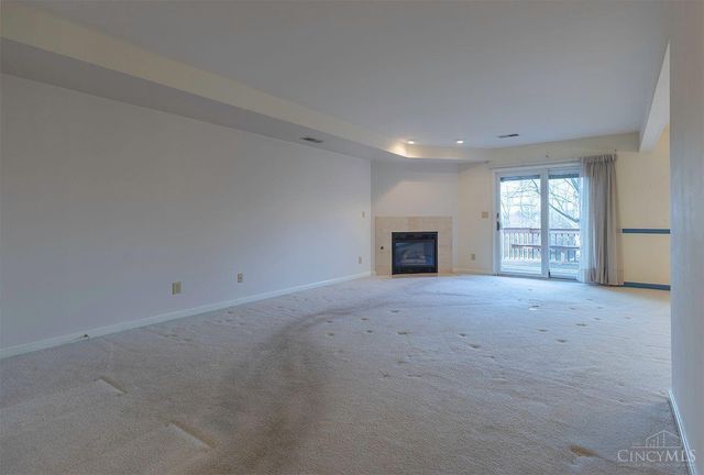 65 Waterpoint Lane, Hamilton, OH 45013