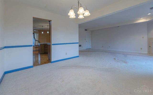 65 Waterpoint Lane, Hamilton, OH 45013