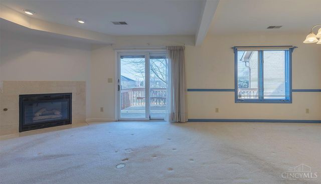 65 Waterpoint Lane, Hamilton, OH 45013