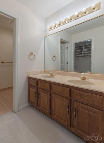 65 Waterpoint Lane, Hamilton, OH 45013