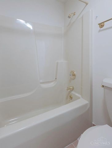 65 Waterpoint Lane, Hamilton, OH 45013