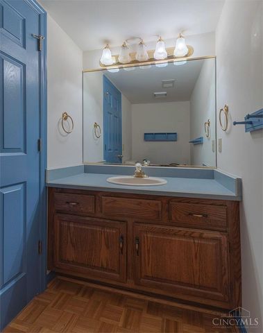 65 Waterpoint Lane, Hamilton, OH 45013