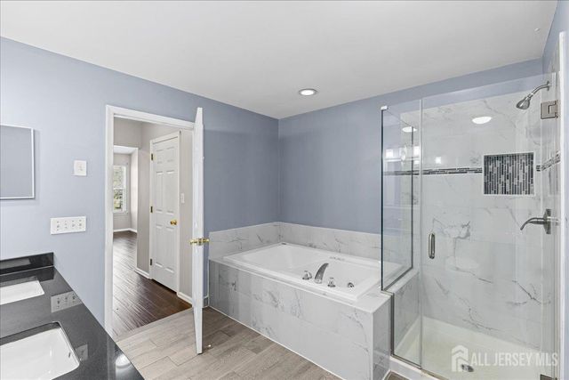 302 Wellington Park Drive, South Brunswick, NJ 08540