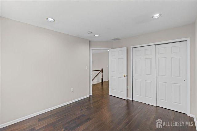 302 Wellington Park Drive, South Brunswick, NJ 08540