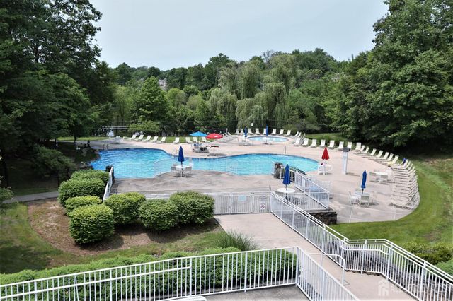 302 Wellington Park Drive, South Brunswick, NJ 08540