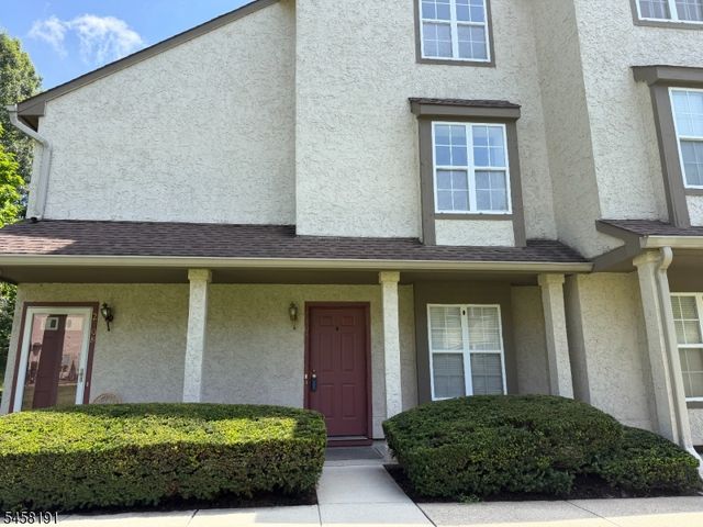 2704 Commons At Kingswood Dr 2704, East Brunswick Twp., NJ 08816