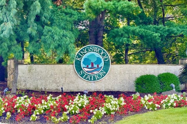 2704 Commons At Kingswood Dr 2704, East Brunswick Twp., NJ 08816