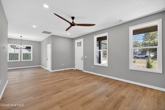 3908 Wilshire Boulevard, Wilmington, NC 28403