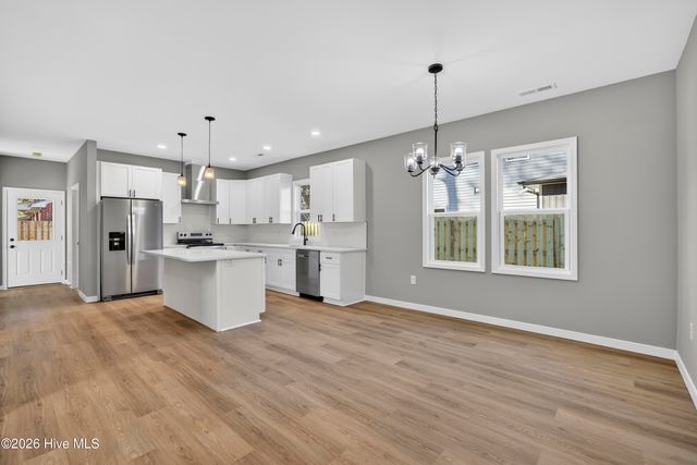 3908 Wilshire Boulevard, Wilmington, NC 28403