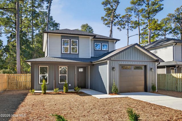 3908 Wilshire Boulevard, Wilmington, NC 28403