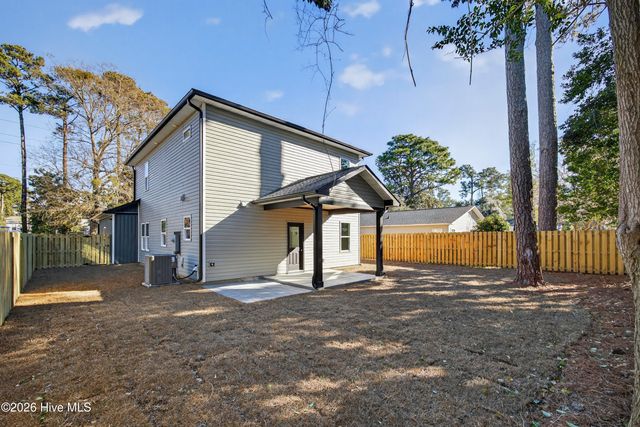 3908 Wilshire Boulevard, Wilmington, NC 28403