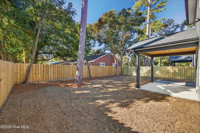 3908 Wilshire Boulevard, Wilmington, NC 28403