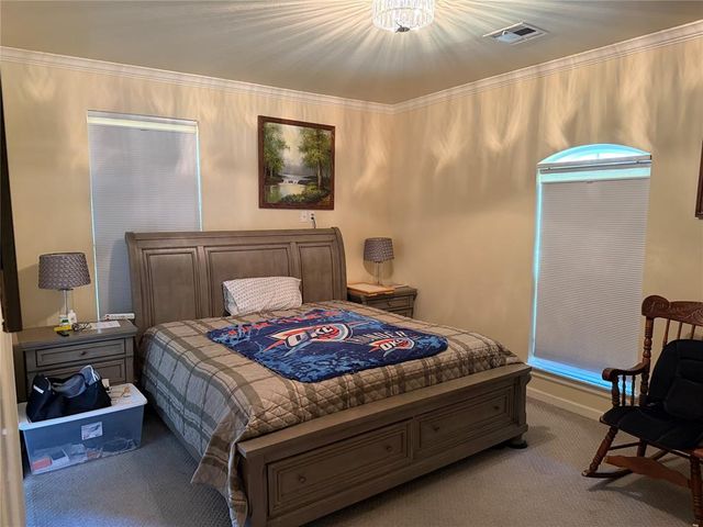3701 Sunvalley Drive, Midwest City, OK 73110