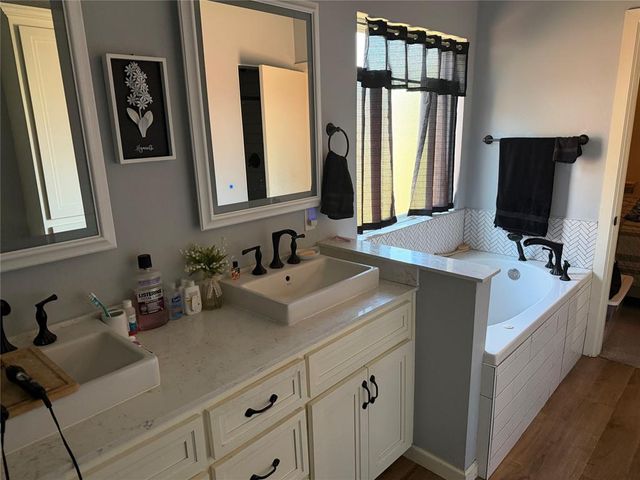 3701 Sunvalley Drive, Midwest City, OK 73110