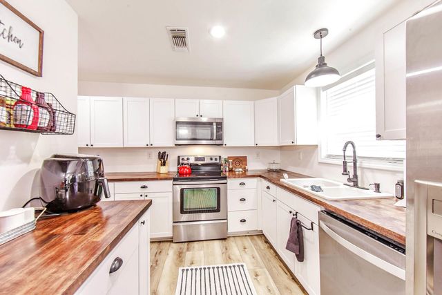 617 Church, Raceland, LA 70394