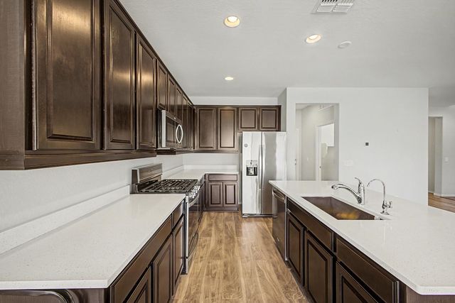 7104 W Spur Drive, Peoria, AZ 85383