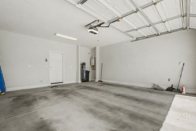 7104 W Spur Drive, Peoria, AZ 85383