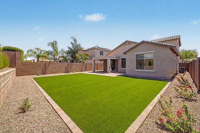 7104 W Spur Drive, Peoria, AZ 85383