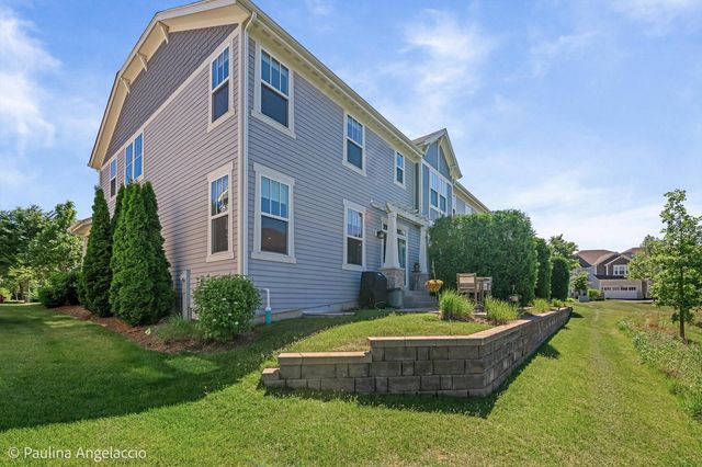 516 Pershing Court, Barrington, IL 60010