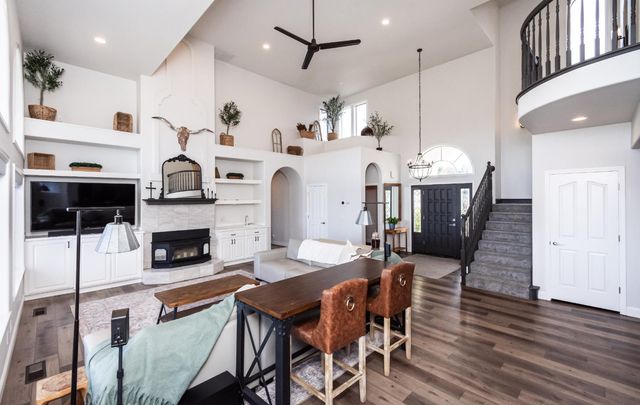 8560 Bar Crest Dr, Placerville, CA 95667