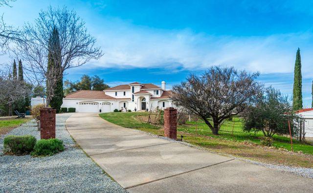 8560 Bar Crest Dr, Placerville, CA 95667