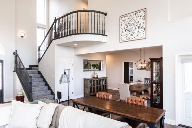 8560 Bar Crest Dr, Placerville, CA 95667