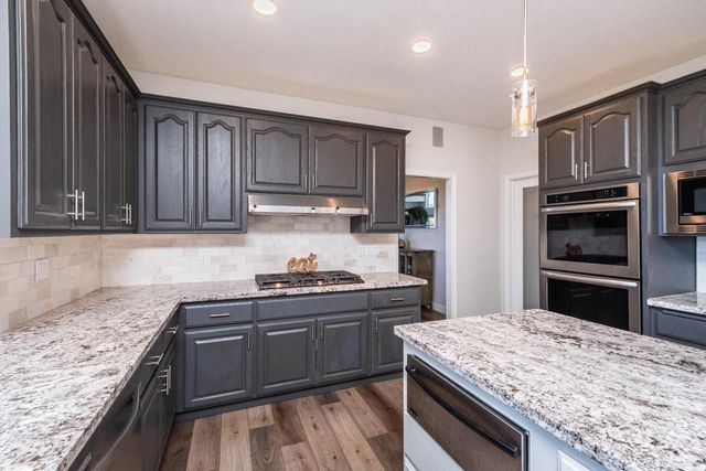 8560 Bar Crest Dr, Placerville, CA 95667