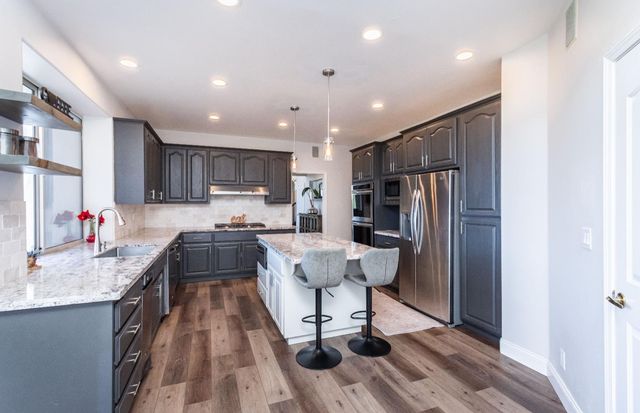 8560 Bar Crest Dr, Placerville, CA 95667