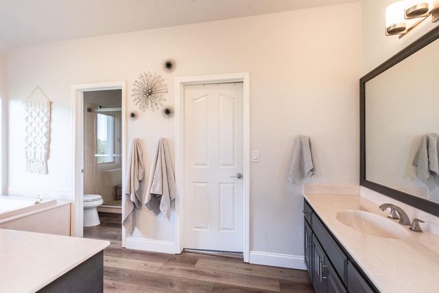 8560 Bar Crest Dr, Placerville, CA 95667