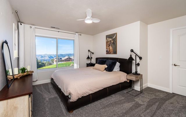 8560 Bar Crest Dr, Placerville, CA 95667