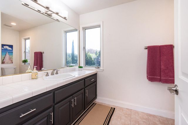 8560 Bar Crest Dr, Placerville, CA 95667