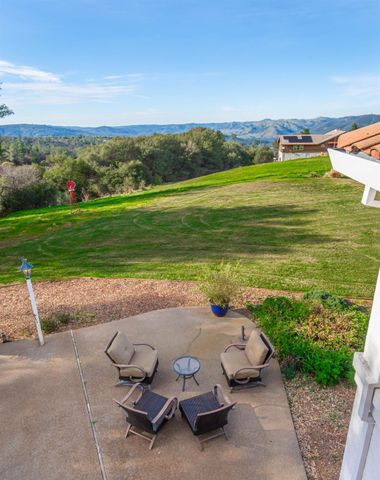 8560 Bar Crest Dr, Placerville, CA 95667