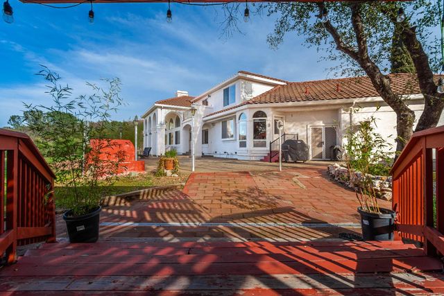 8560 Bar Crest Dr, Placerville, CA 95667