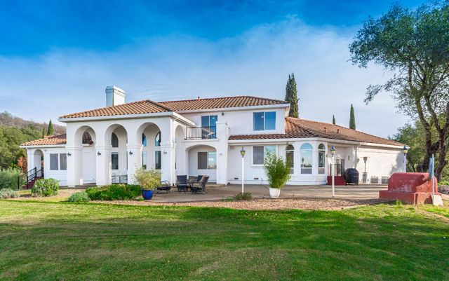 8560 Bar Crest Dr, Placerville, CA 95667