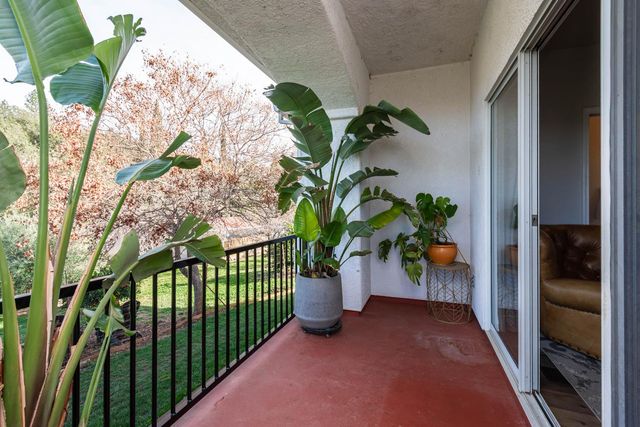 8560 Bar Crest Dr, Placerville, CA 95667