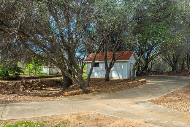 8560 Bar Crest Dr, Placerville, CA 95667