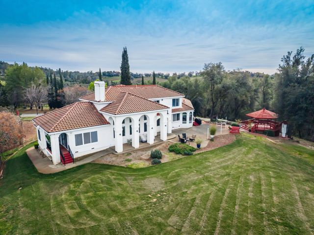 8560 Bar Crest Dr, Placerville, CA 95667