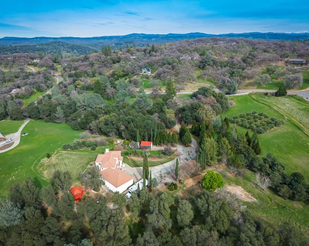 8560 Bar Crest Dr, Placerville, CA 95667