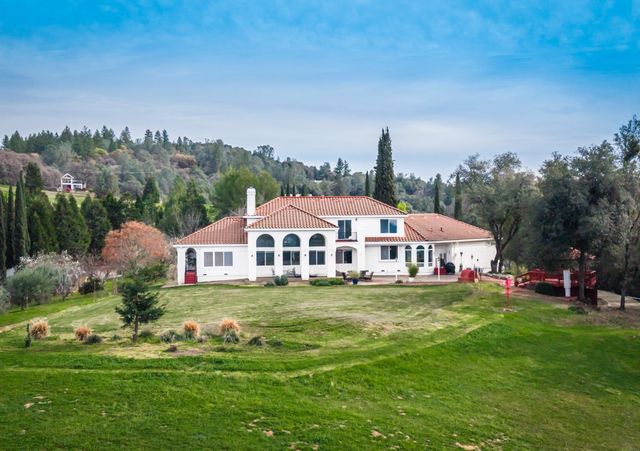 8560 Bar Crest Dr, Placerville, CA 95667