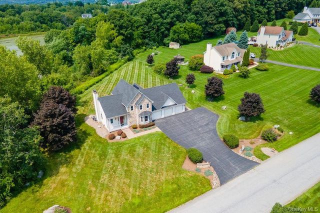25 Rachel Road, Pleasant Valley, NY 12569