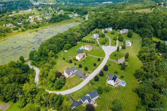25 Rachel Road, Pleasant Valley, NY 12569
